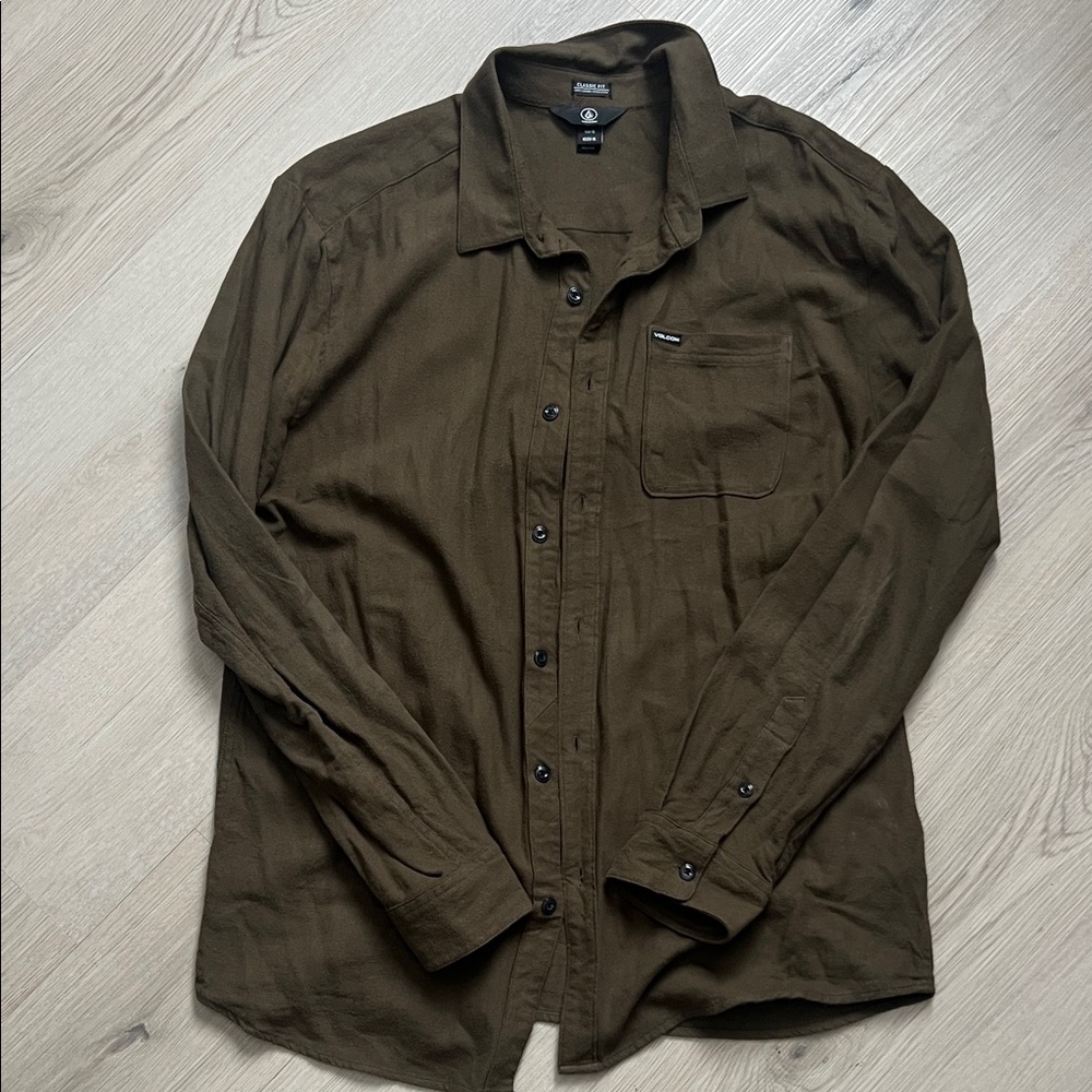 Volcom Classic Fit Shirt